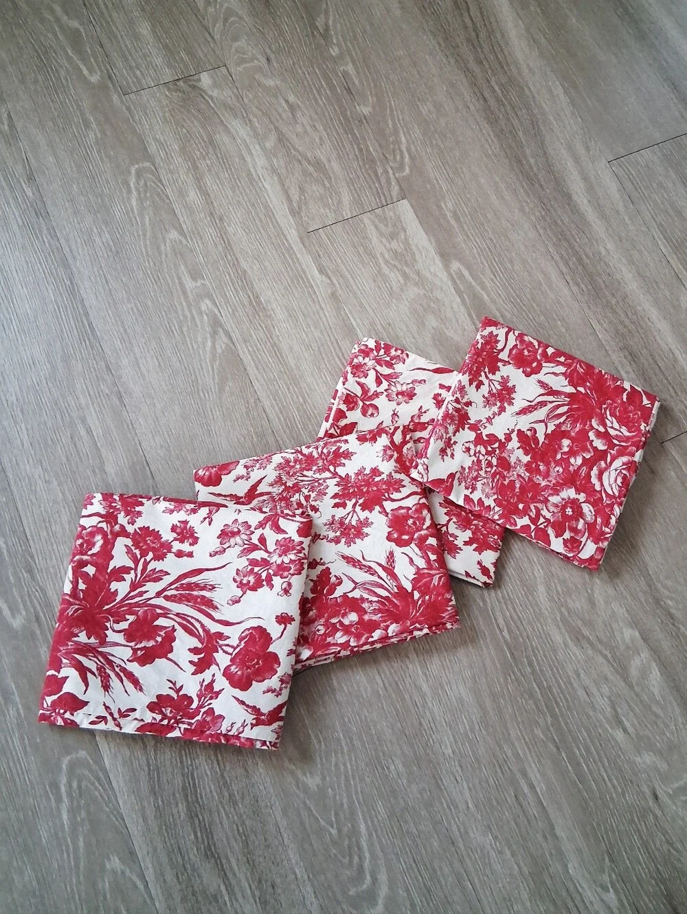 Pottery Barn Sorrel Red Floral Toile Pillow Shams Set Of 4 King